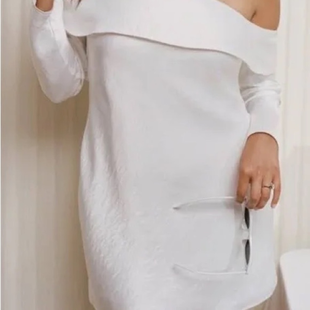 Abercrombie and Fitch White Off-Shoulder Satin Dress